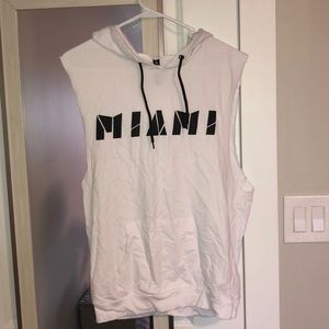 White sleeveless hoodie
